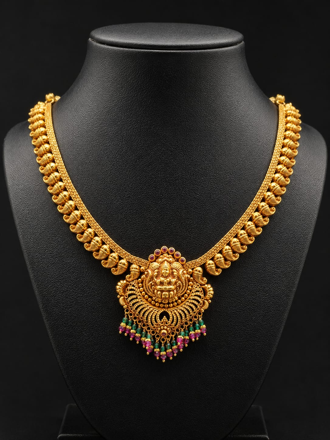 New Manaka Jewellers collection piece 9